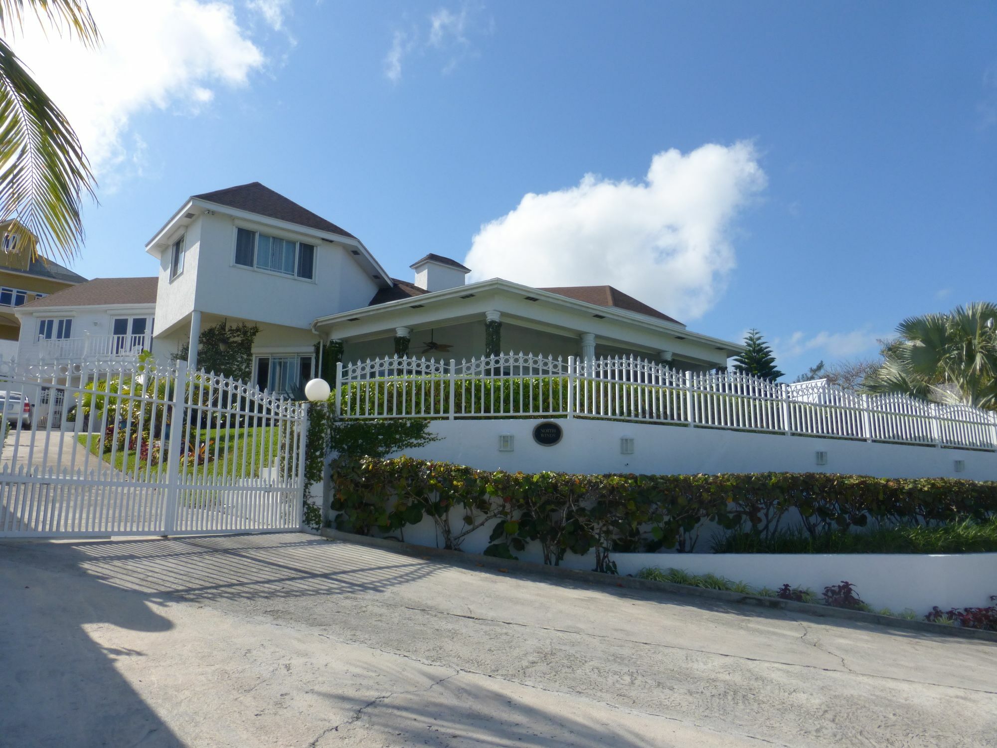 Four Bedroom Oceanfront Villa Nassau Exterior foto